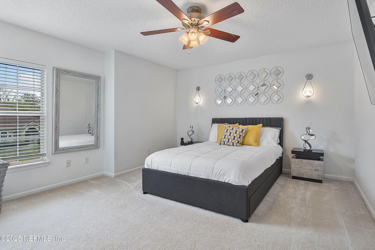 3161 Double Oaks Dr #3161 - Photo 4 of 24