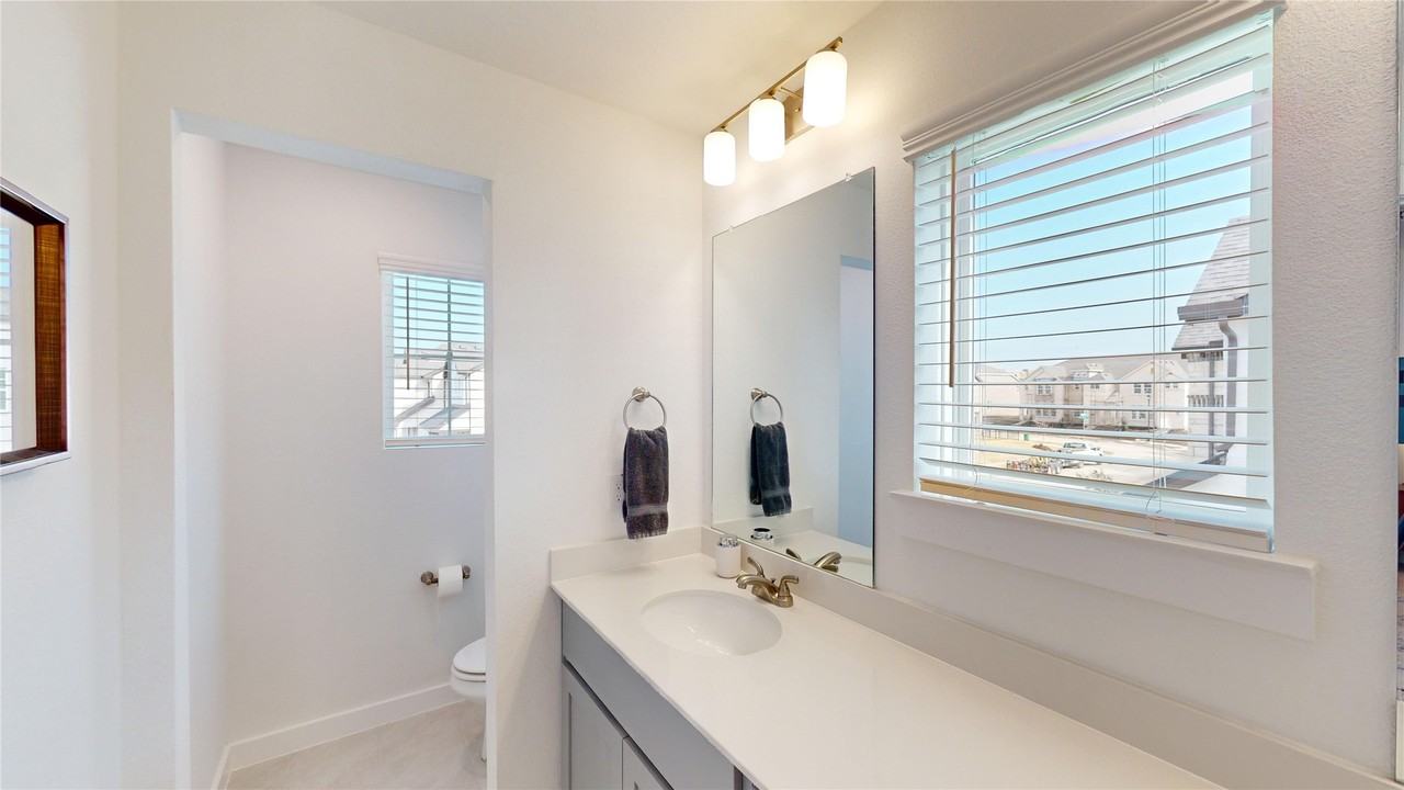 2926 Elle Dr #2926 - Photo 4 of 47