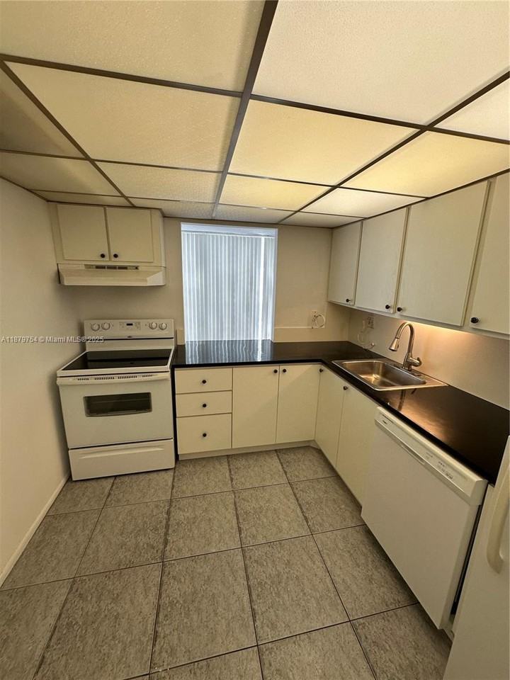 2101 Atlantic Shores Boulevard