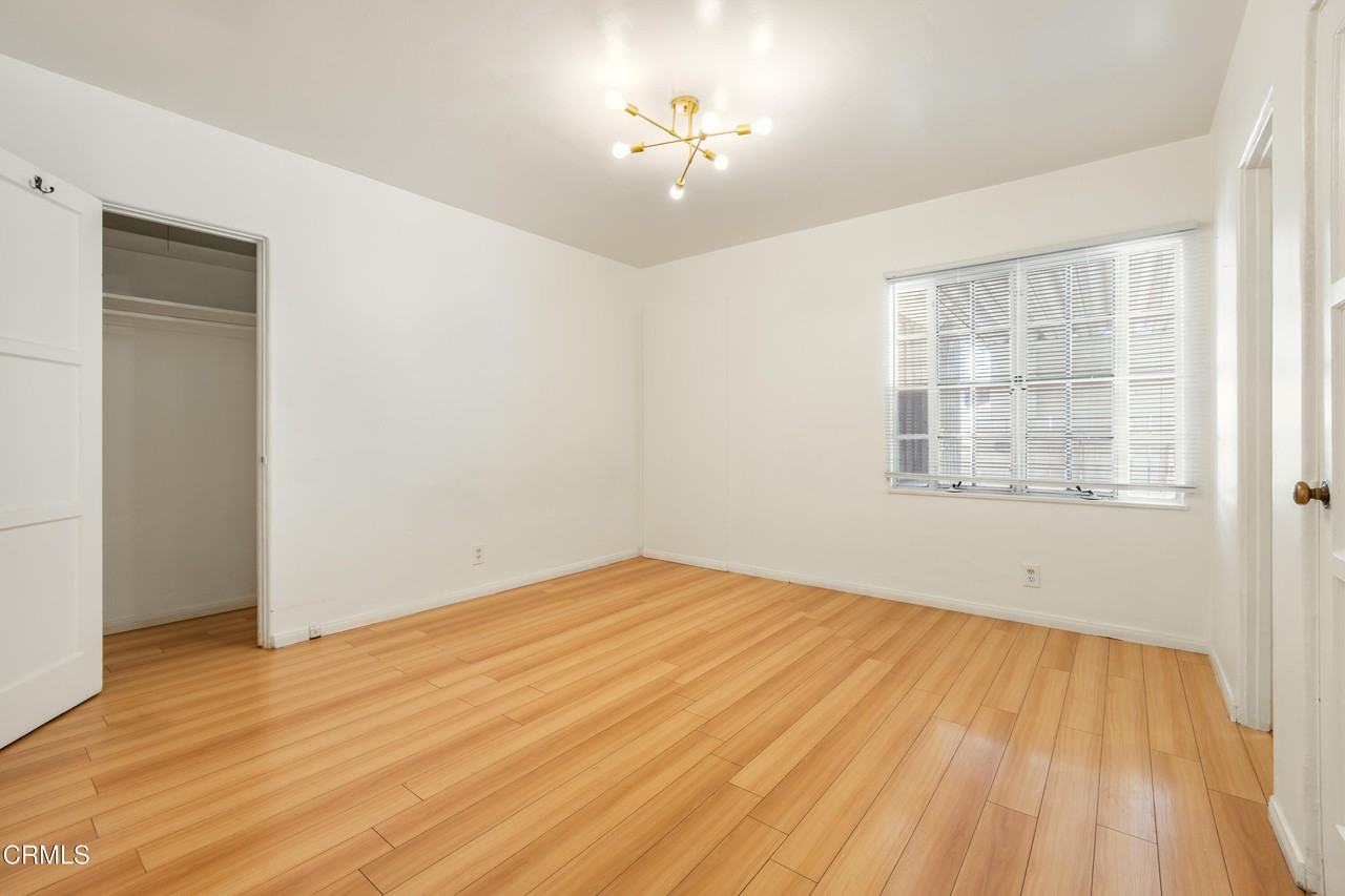 412 Pioneer Dr #412 - Photo 7 of 10