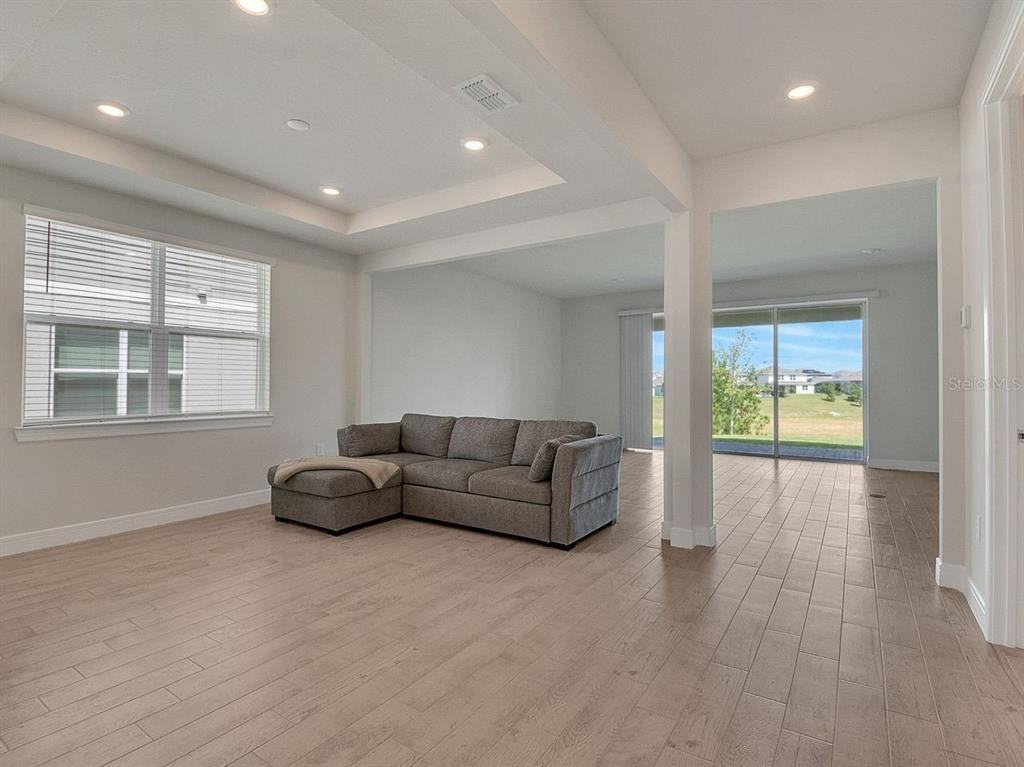 4532 Gliding Wave Street #4532 - Photo 3 of 35