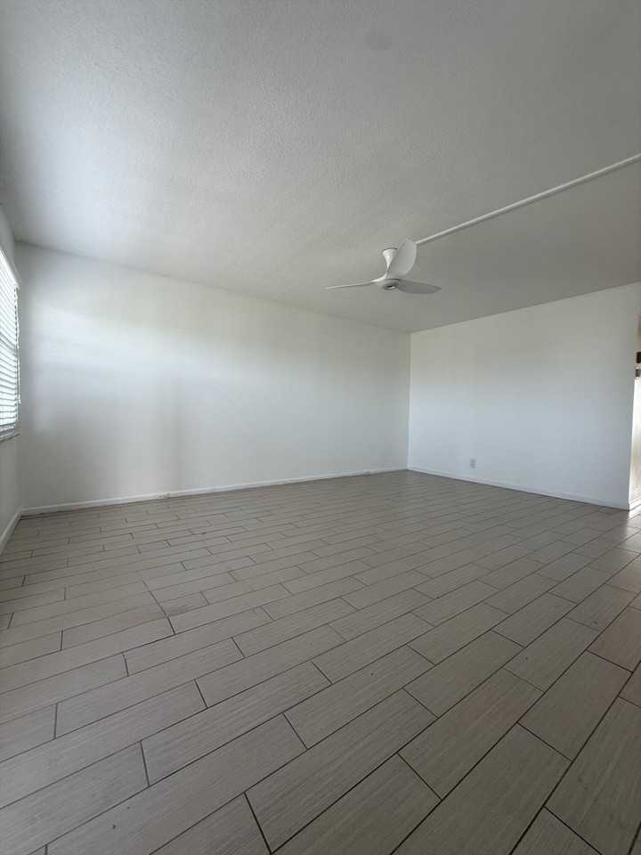 4085 Cornwall E #4085 - Photo 2 of 15