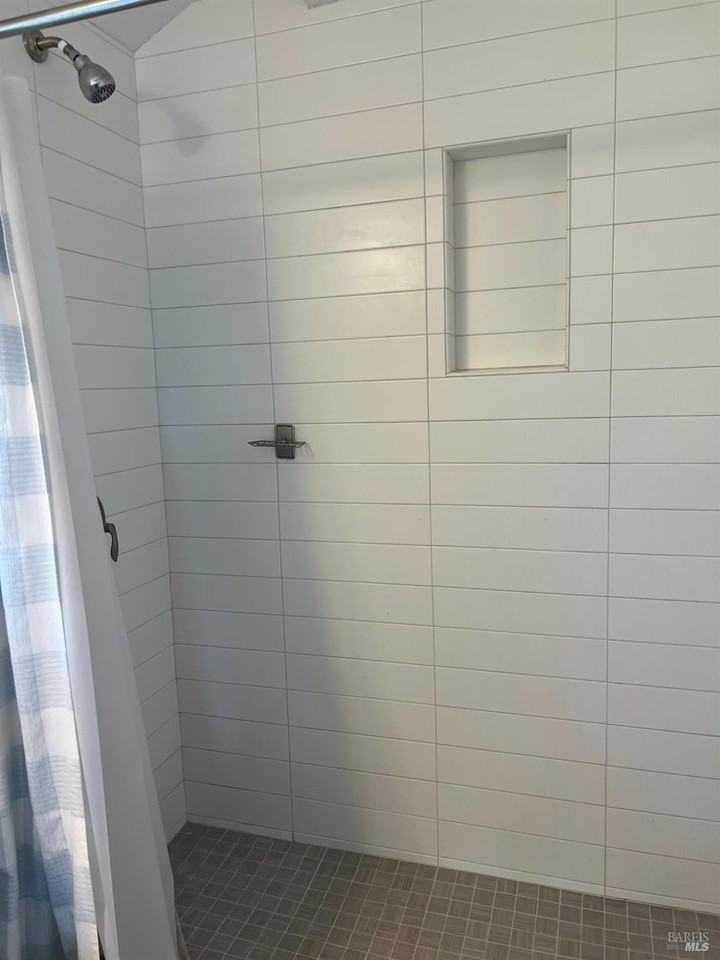 420 North St #420A - Photo 4 of 29