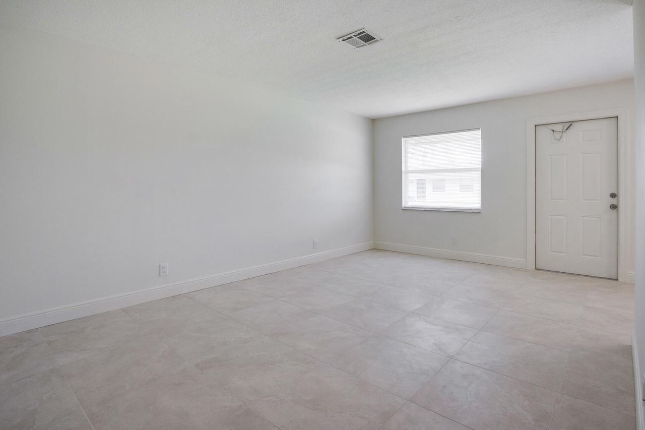 4379 Coconut Road #4379 - Photo 2 of 15