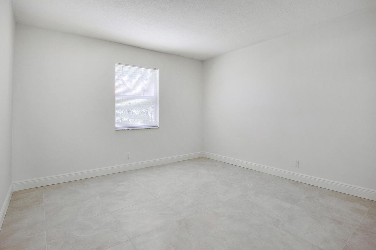 4379 Coconut Road #4379 - Photo 3 of 15