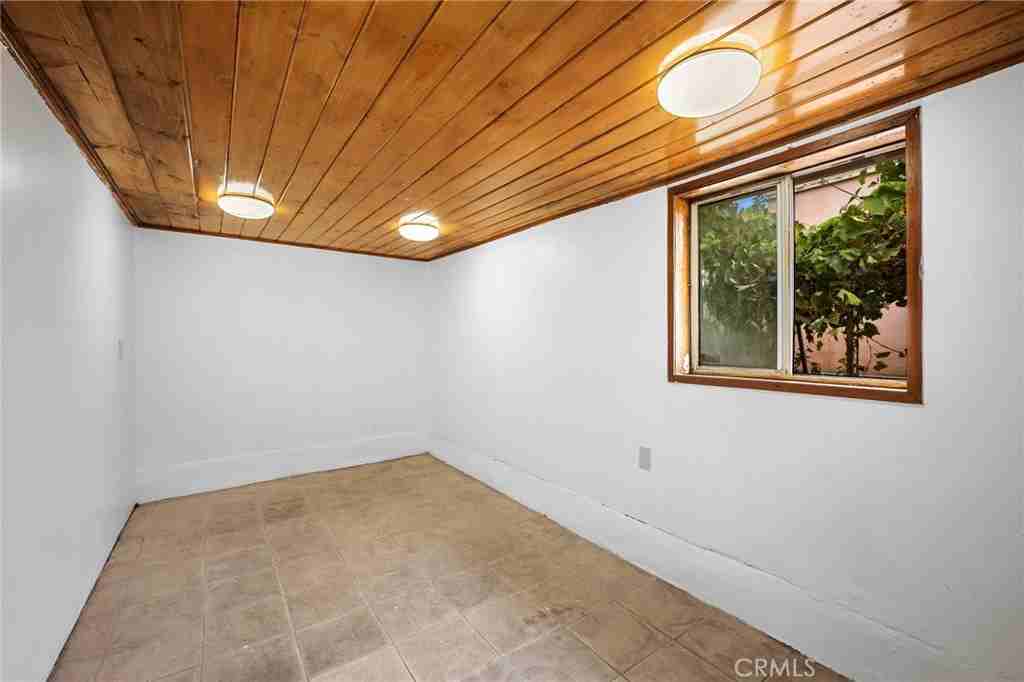 6923 Foothill Blvd #6923 - Photo 5 of 28