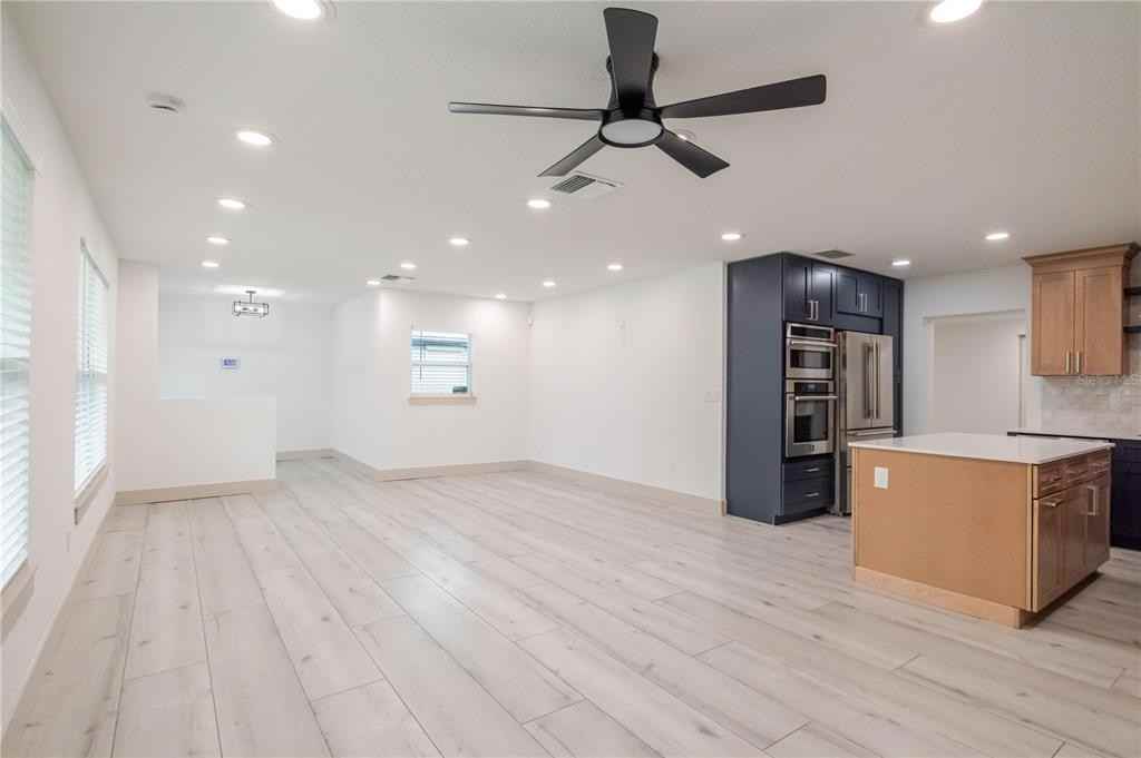 4712 W Bay Ave #4712 - Photo 7 of 41