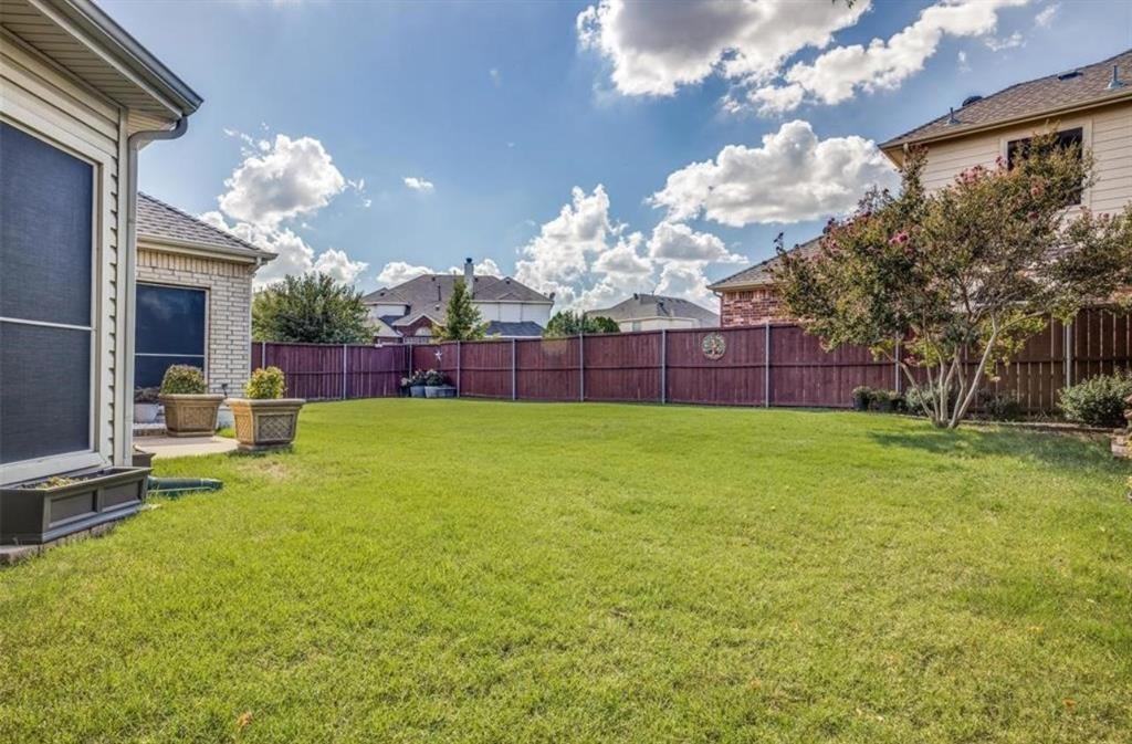 5231 Kathryn Dr #5231 - Photo 3 of 20