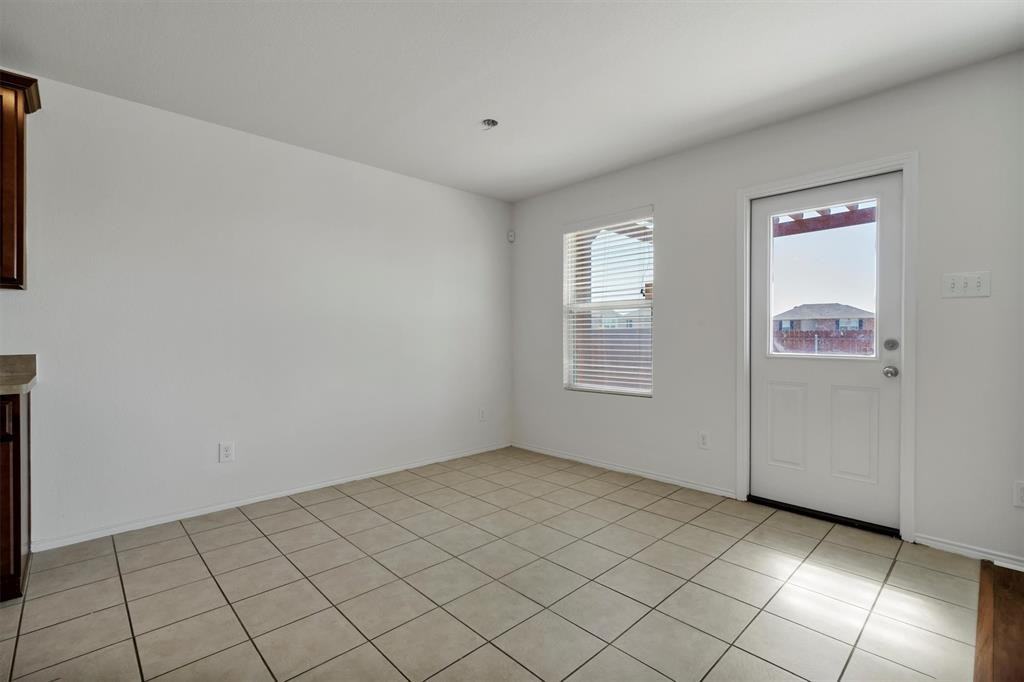 14701 Southview Trl #14701 - Photo 4 of 26