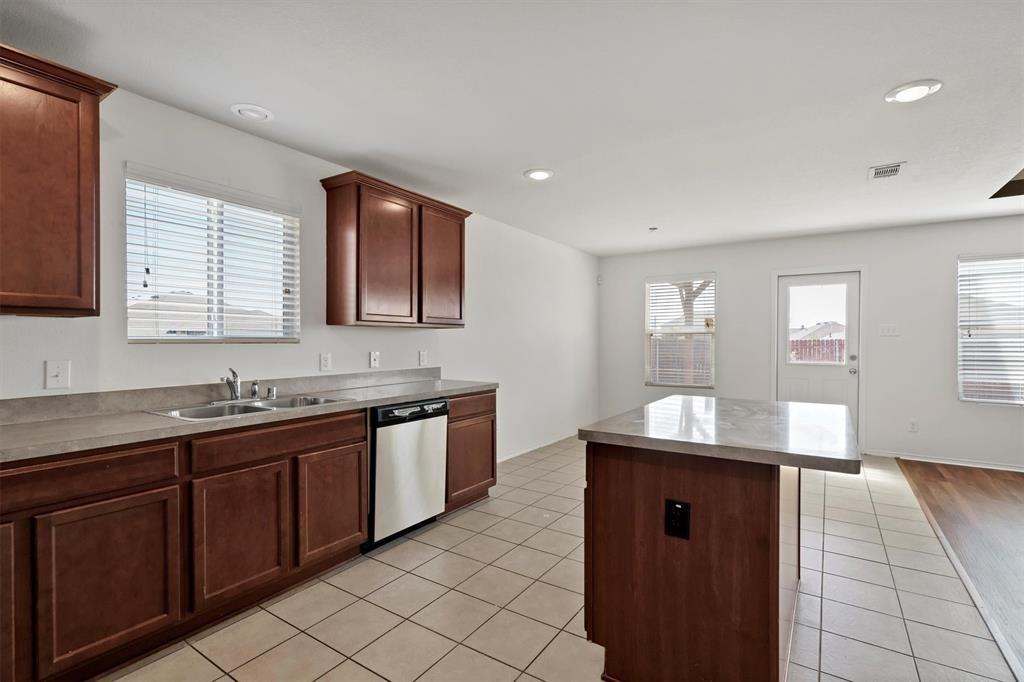 14701 Southview Trl #14701 - Photo 7 of 26