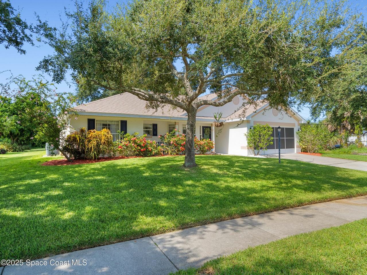 424 Brown Avenue #424 - Photo 2 of 34