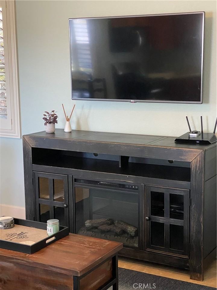 1006 Little St #1006A - Photo 7 of 10