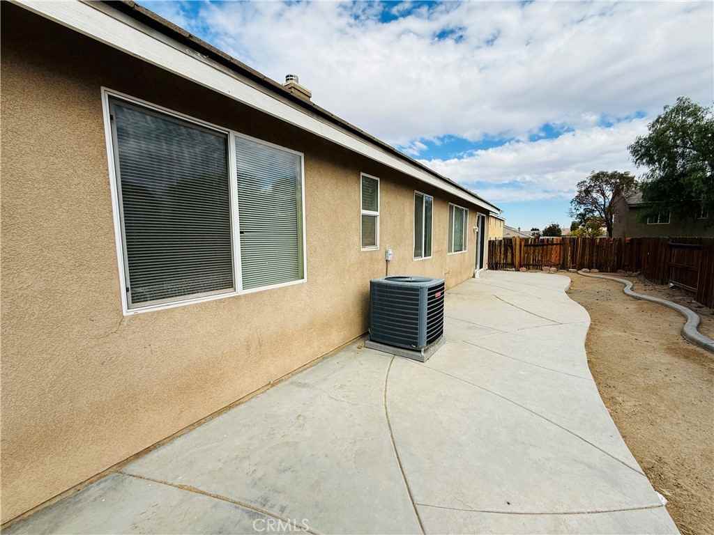 14607 Grouse Rd #14607 - Photo 2 of 8