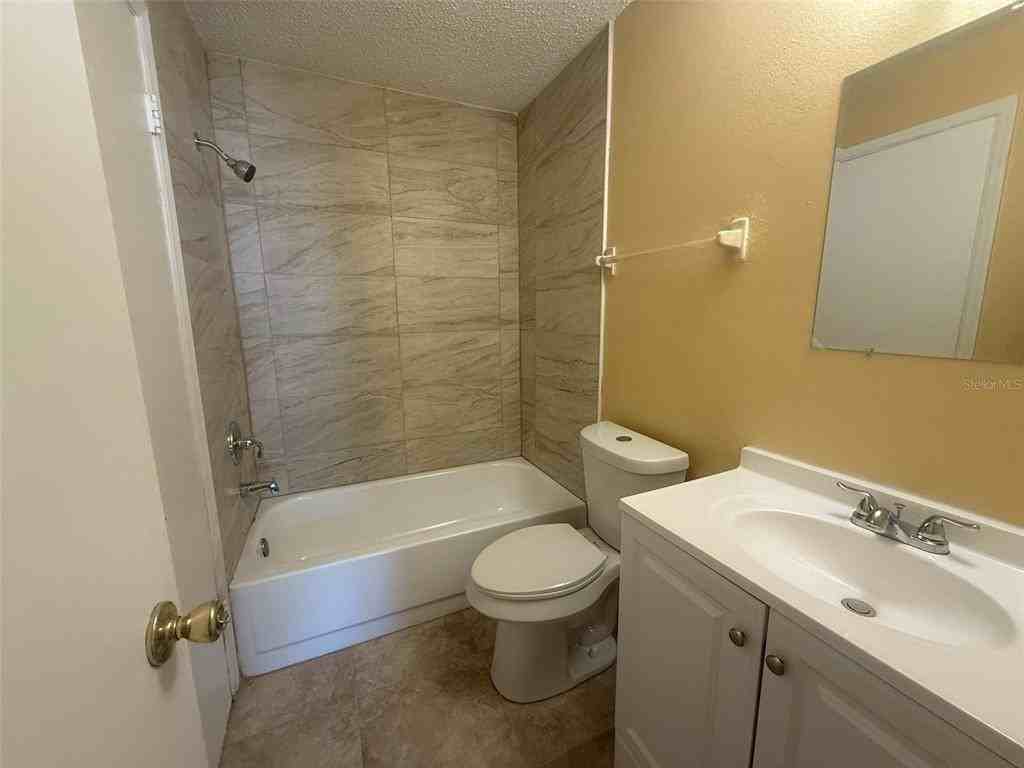 3144 Bloomingdale Villas Ct #3144 - Photo 2 of 18