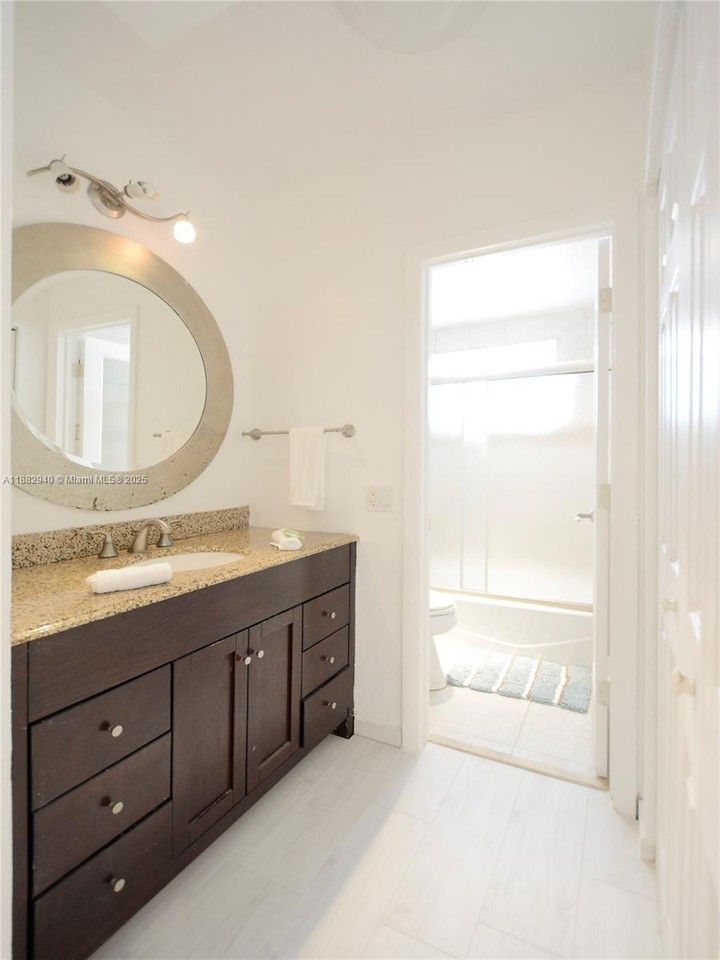 344 Meridian Ave #3442B - Photo 3 of 12