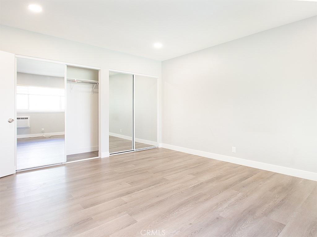 2027 Vista Del Mar Street #2027-5 - Photo 3 of 24