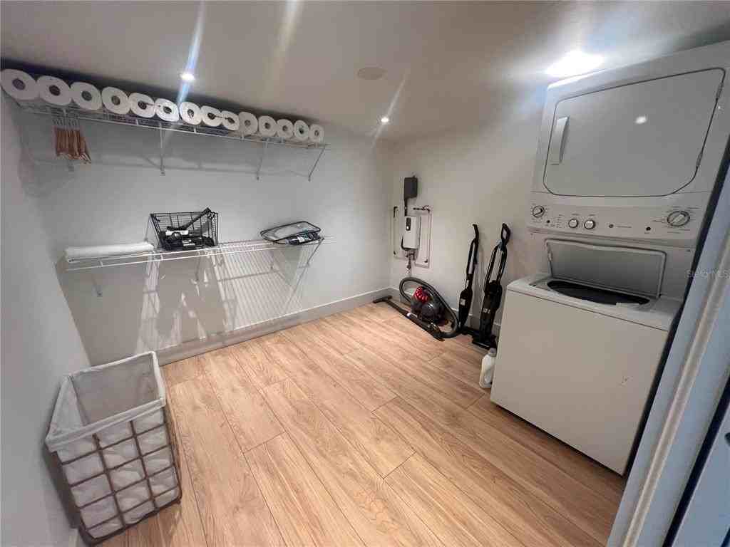2921 Wilson Avenue #2921 - Photo 3 of 9