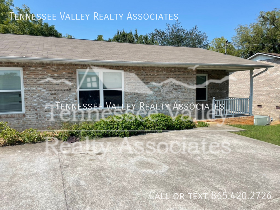 800 Kirk Avenue #B - Photo 2 of 13