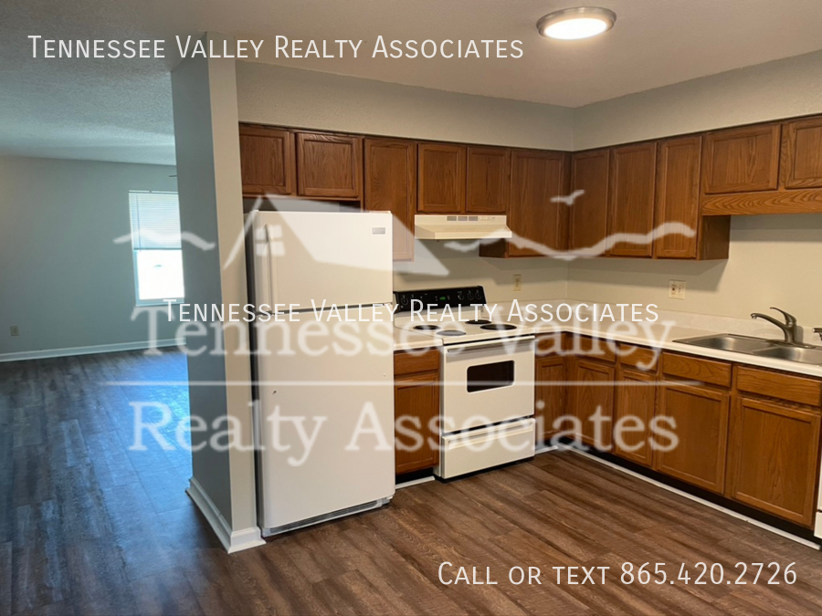 800 Kirk Avenue #B - Photo 3 of 13