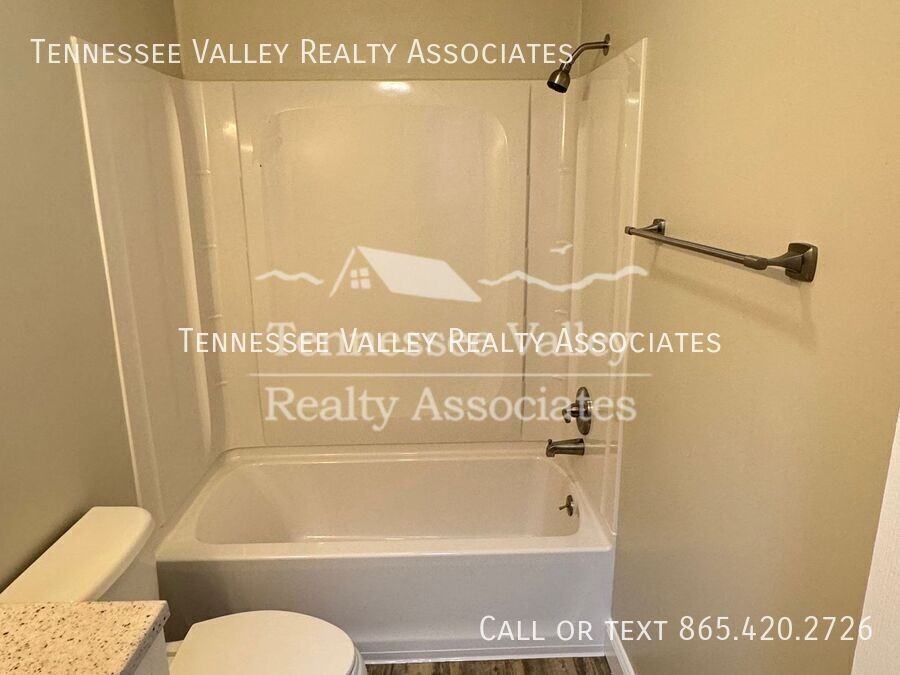 997 Kirk Ave - Photo 7 of 14