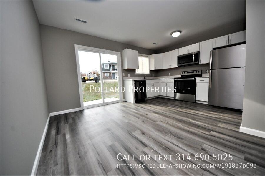 210 Arlington Way #F - Photo 3 of 43