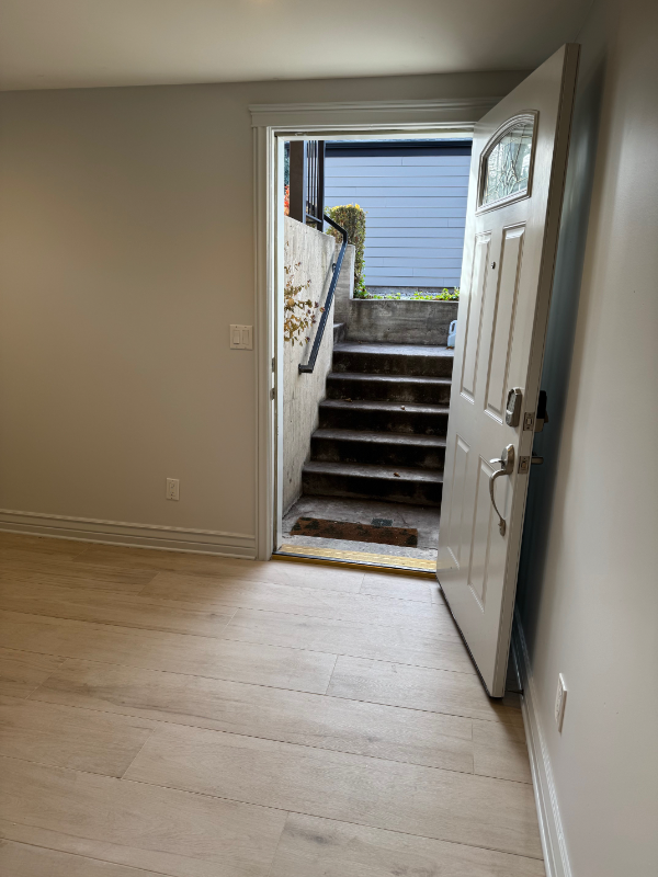 1925 East Logan Avenue - Photo 2 of 22
