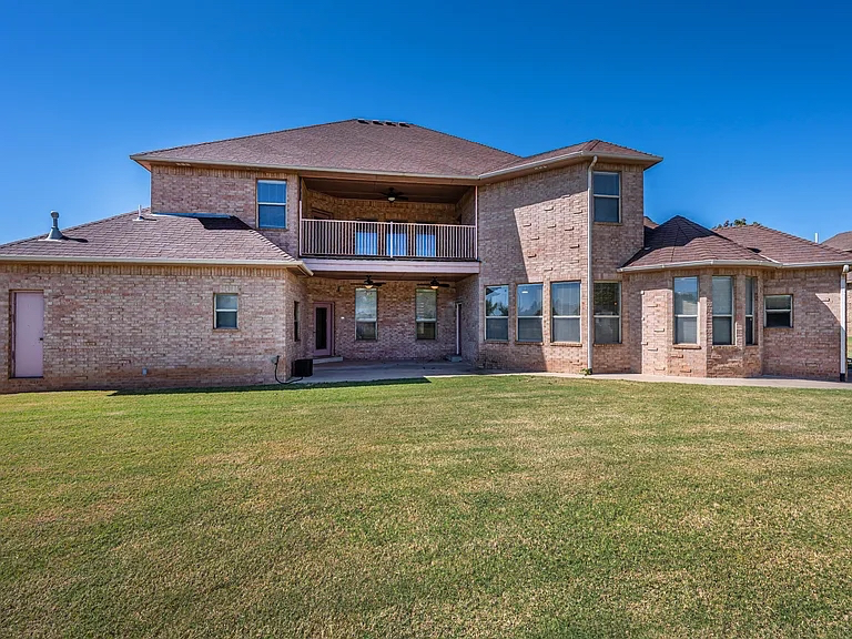 204 Riverside Drive - Photo 2 of 19