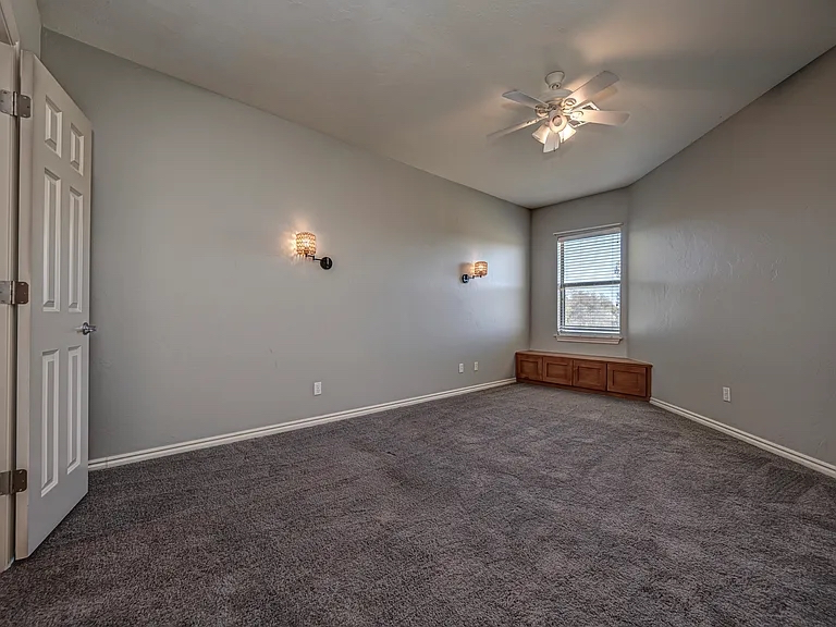 204 Riverside Drive - Photo 4 of 19