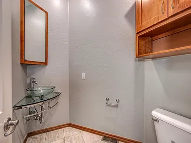 204 Riverside Drive - Photo 6 of 19