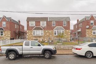 2421 Vista Street - Photo 1 of 1