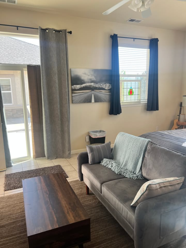 1543 West Highpoite Ct - Photo 3 of 16