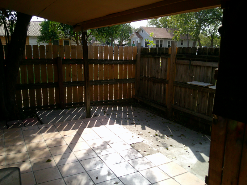 801 4th St - Photo 4 of 18