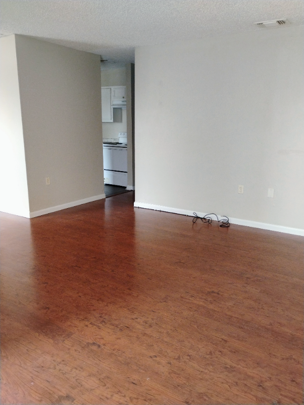 1754 Cedar Lake Dr #D - Photo 4 of 10