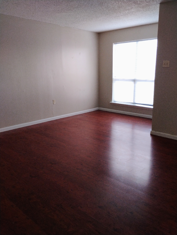 1754 Cedar Lake Dr #D - Photo 6 of 10