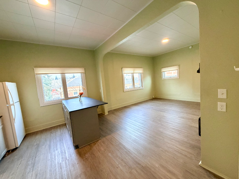 213 West Park Street #2 - Photo 3 of 14