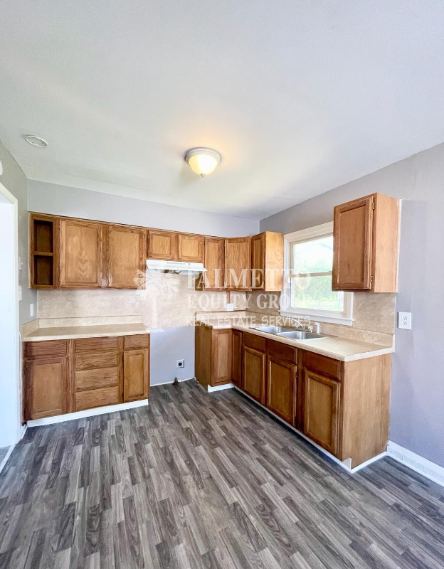 2119 Joe Louis Avenue - Photo 2 of 9