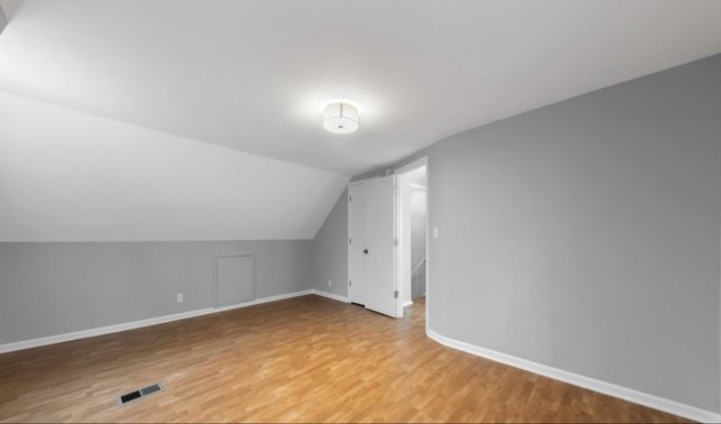 11600 South Kilbourn Avenue - Photo 3 of 14