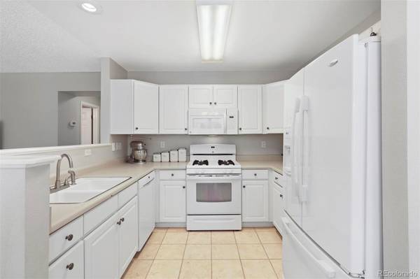 16234 Willowstone St - Photo 4 of 12