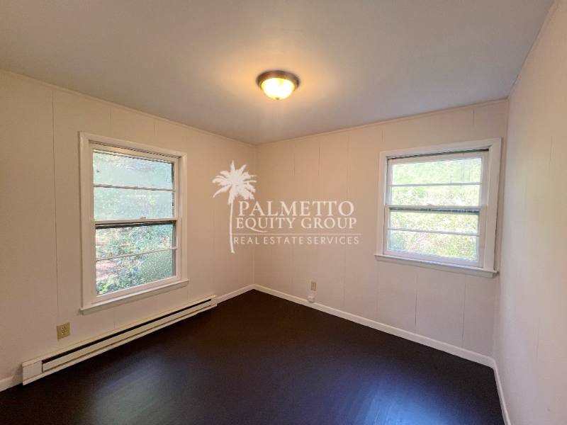 2217 E Gate City Blvd - Photo 4 of 19