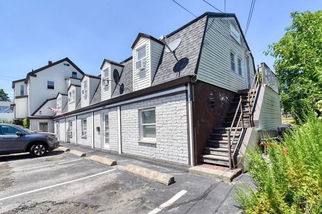 1002 Main Street, Unit 1 - Photo 2 of 13