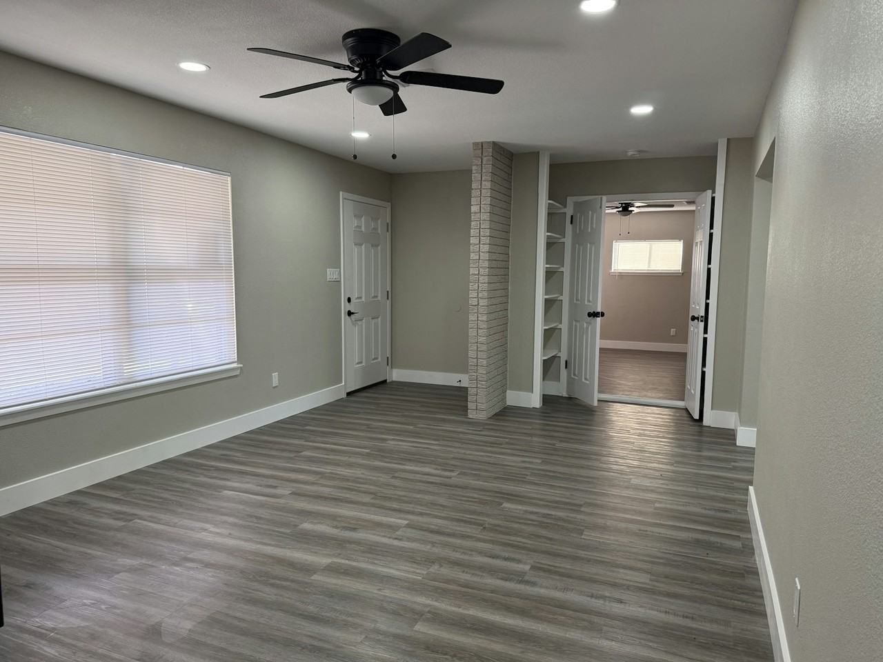 7907 Stagecoach Ln - Photo 3 of 10