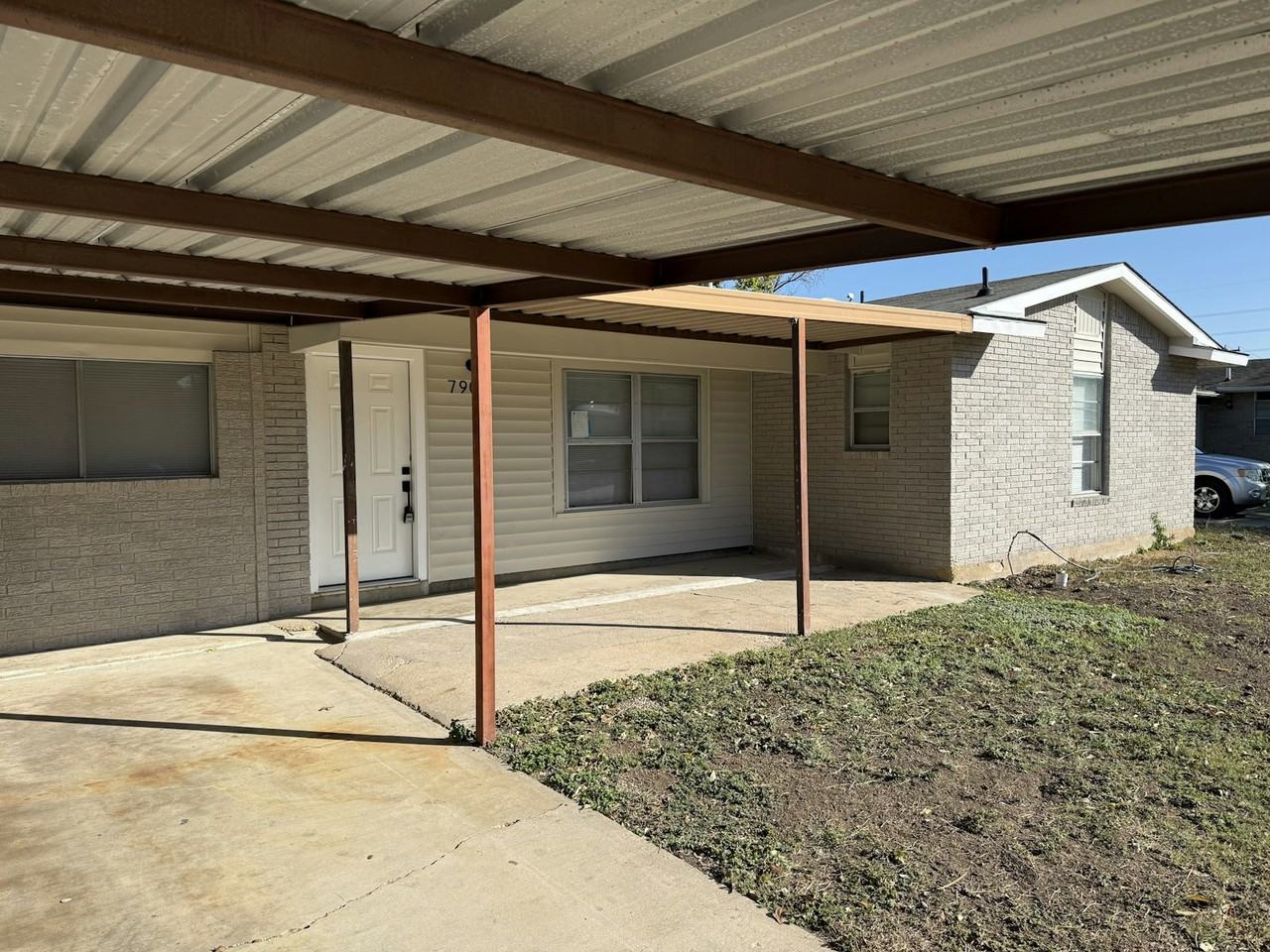 7907 Stagecoach Ln - Photo 7 of 9