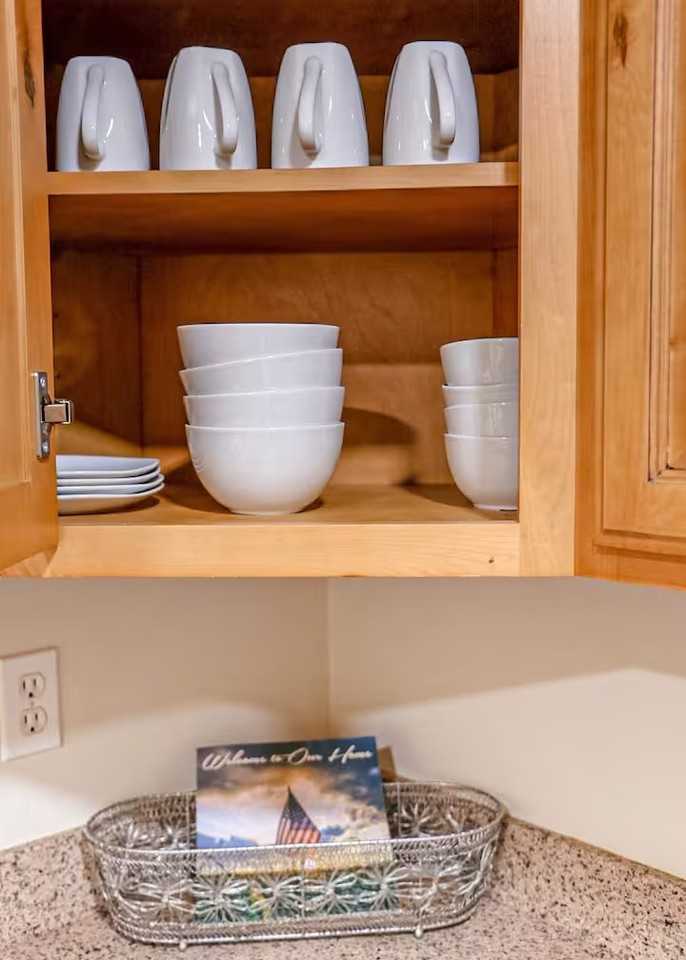 521 North 12th Avenue, Unit B - Photo 3 of 13