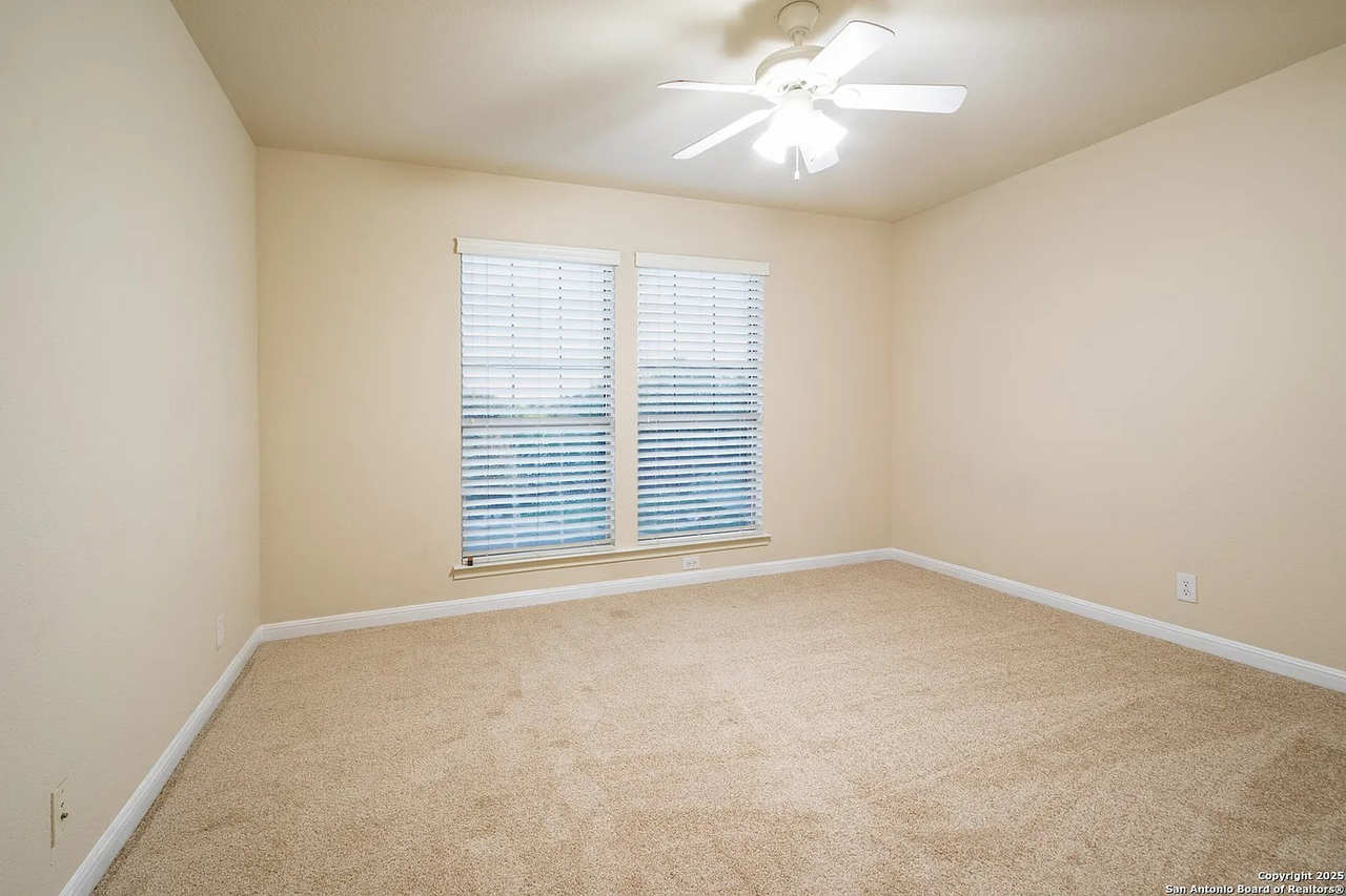 9207 Larsons Lane - Photo 7 of 20