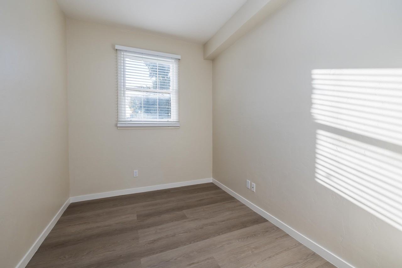 491 Crescent - Photo 6 of 28