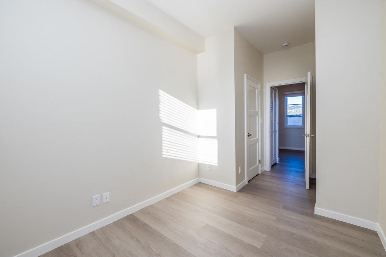 491 Crescent - Photo 7 of 28