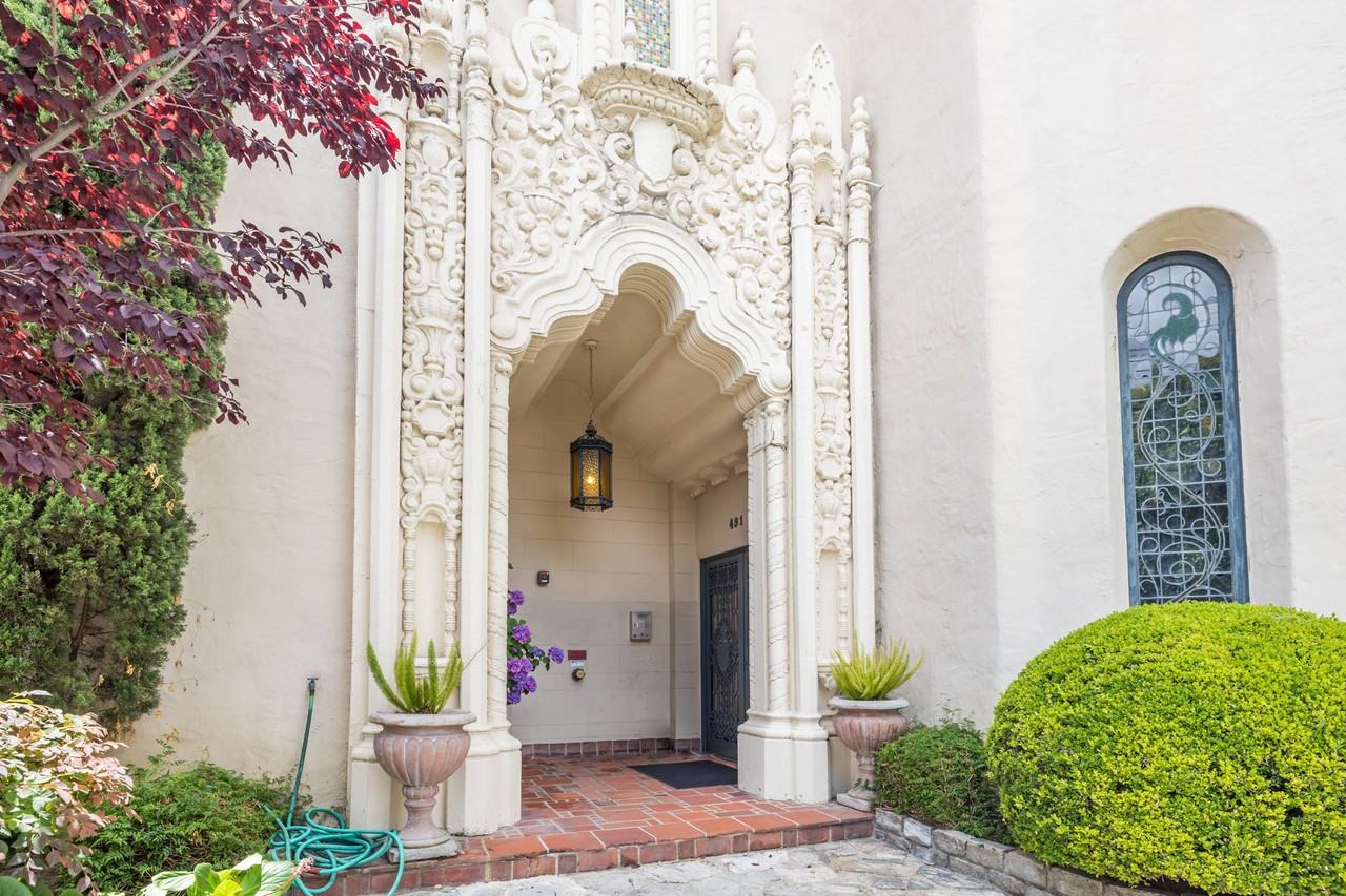 491 Crescent - Photo 2 of 4