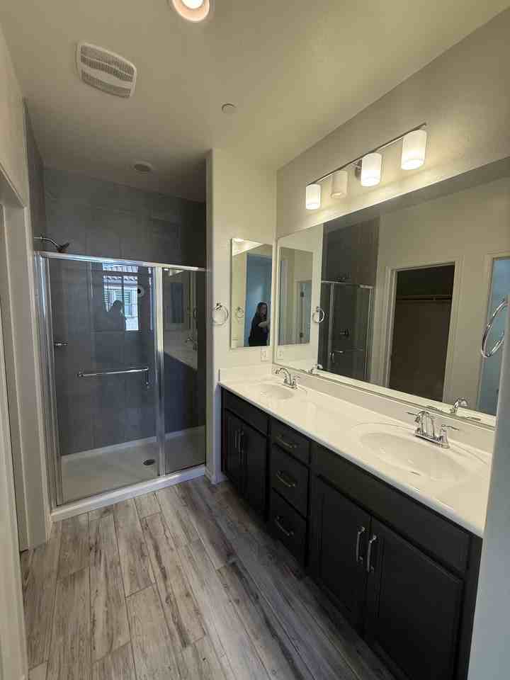 1688 E Hampton Ln #NA - Photo 7 of 10