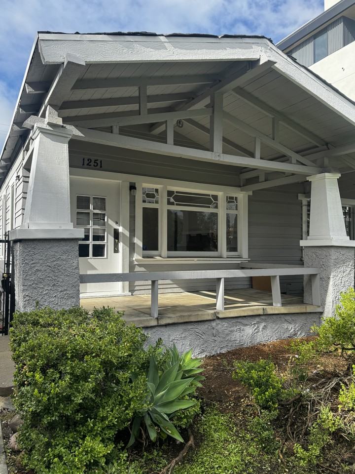 1251 N Detroit St #1251 - Photo 4 of 19