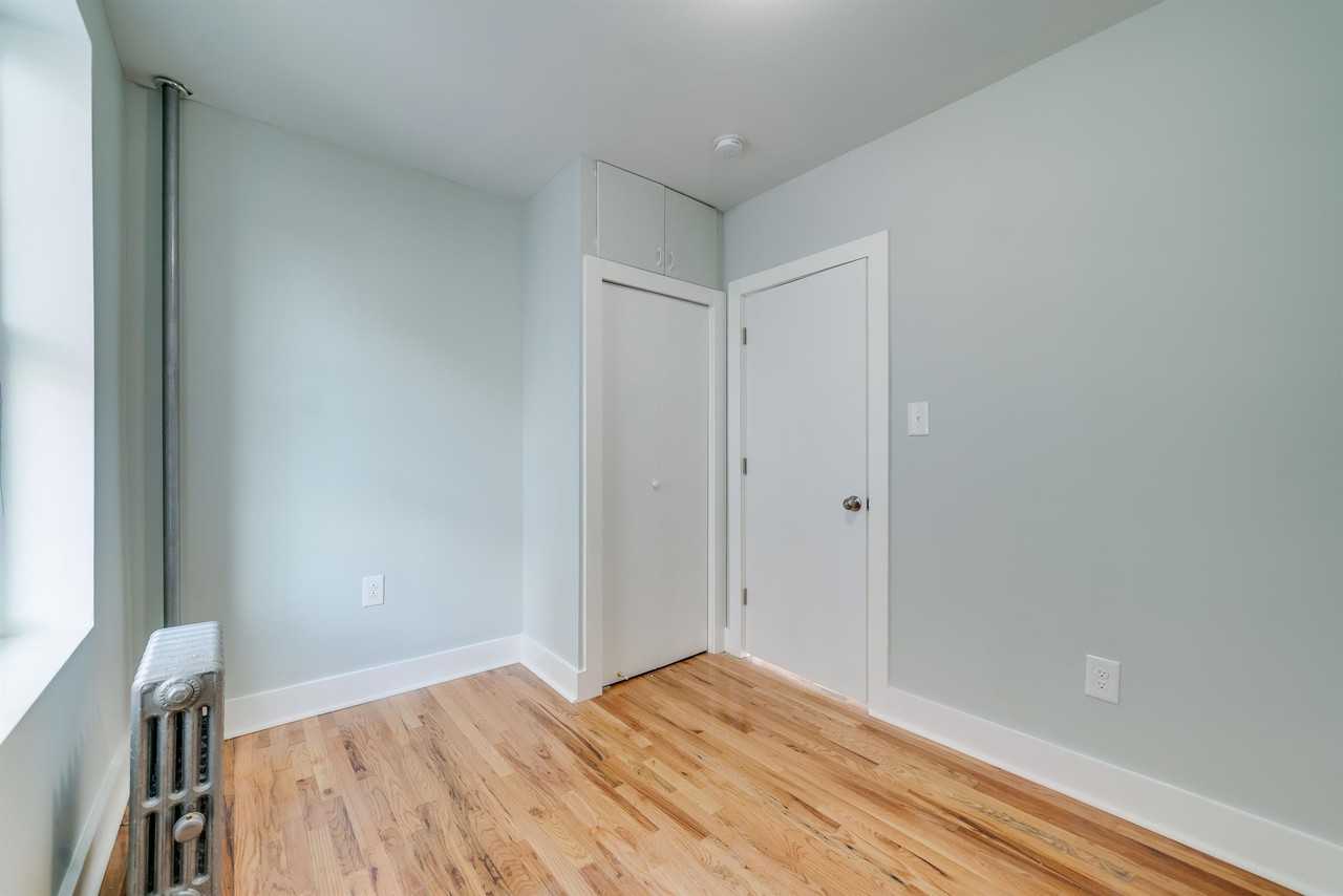 5309 HUDSON - Photo 7 of 9